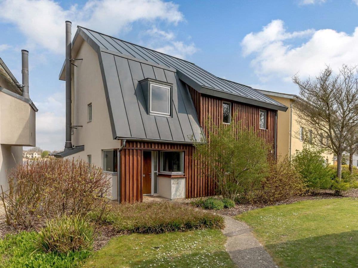 Cotswolds Lakehouse, With Hot Tub & Spa Access, Lower Mill Estate Somerford Keynes Extérieur photo