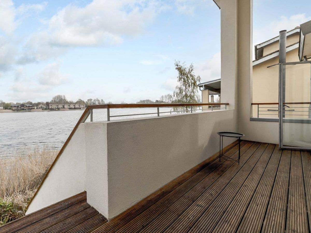 Cotswolds Lakehouse, With Hot Tub & Spa Access, Lower Mill Estate Somerford Keynes Extérieur photo